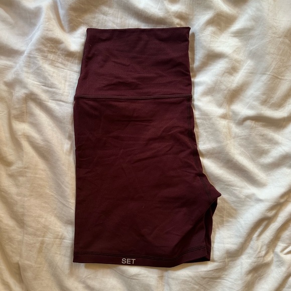 SET ACTIVE Pants - SET Active Women's Bike Shorts in Burgundy